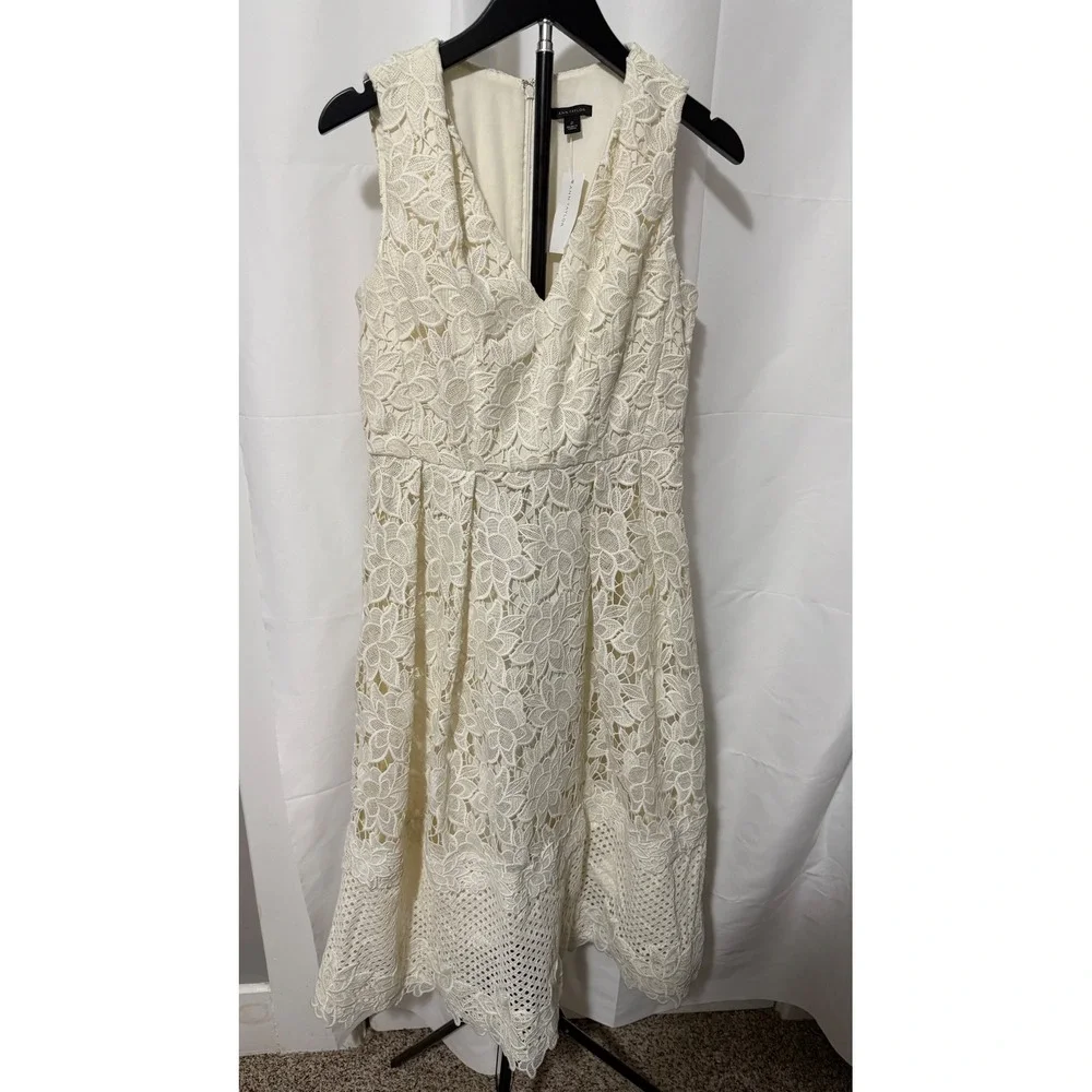 Ann Taylor Cream Floral Lace V-Neck Sleeveless Midi Dress Size 2 NWT